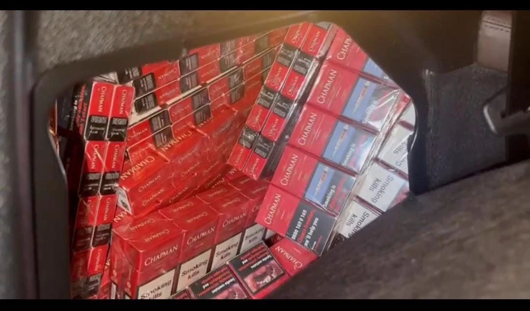 Контрабанду в 1,5 тысячи пачек сигарет таможенники нашли в Мерседесе Контрабанду в 1,5 тысячи пачек сигарет таможенники нашли в Мерседесе