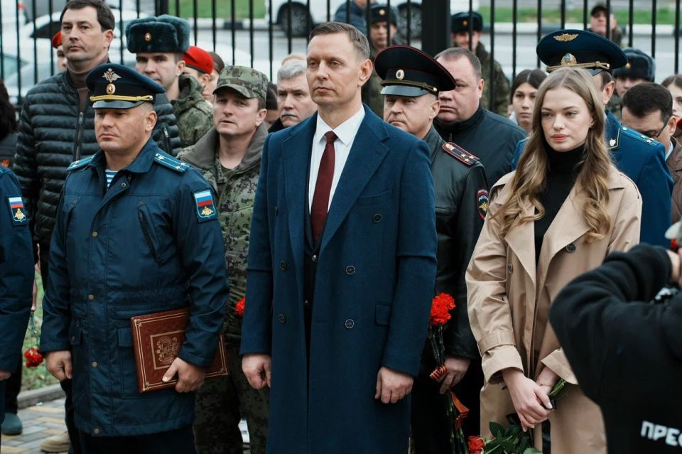 В Новороссийске открыли мемориальную доску памяти Героя Российской Федерации гвардии полковника Андрея Владимировича Кондрашкина