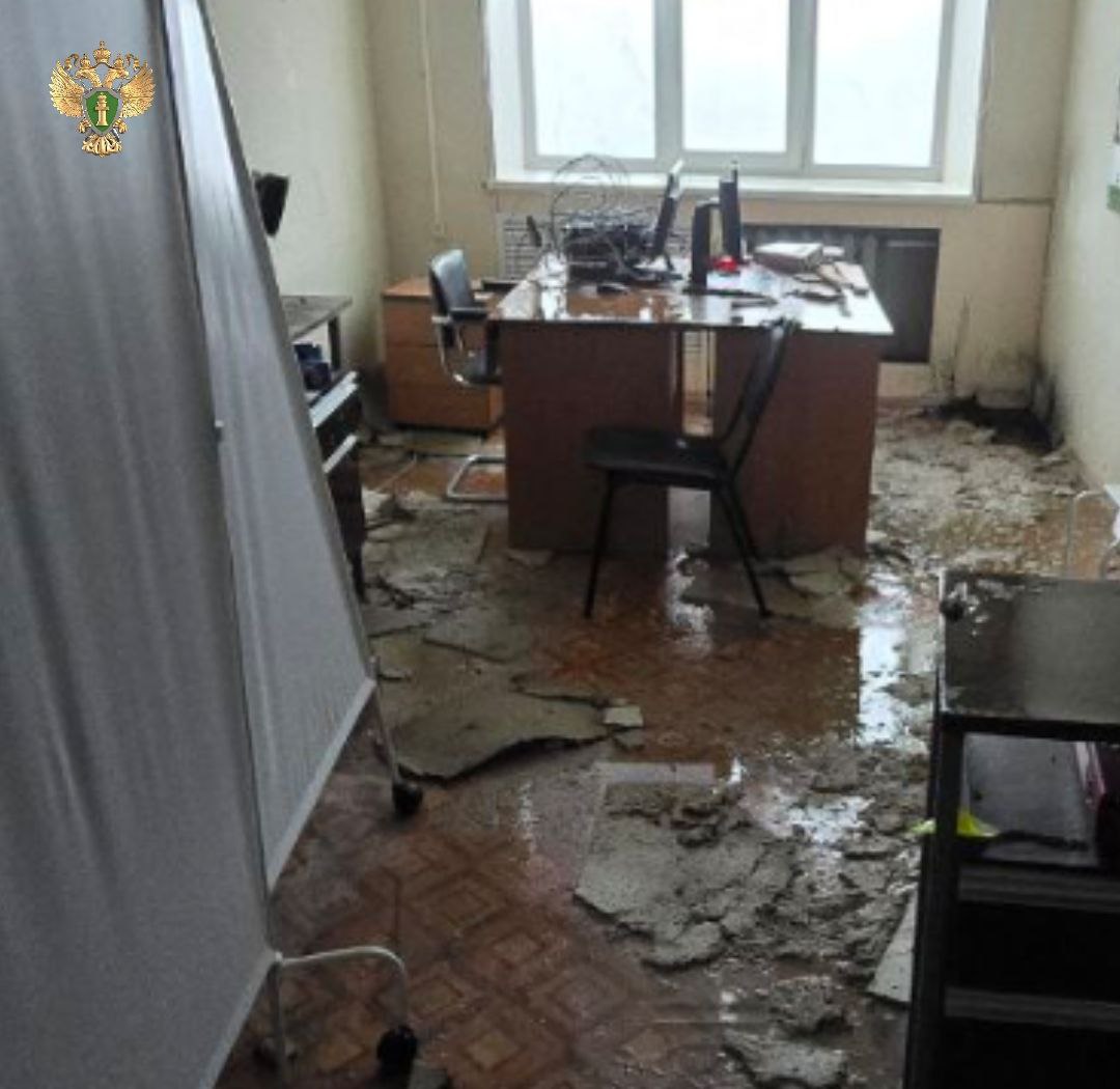 Землетрясение магнитудой 5,2 произошло у берегов Северных Курил — пострадало здание больницы Землетрясение магнитудой 5,2 произошло у берегов Северных Курил — пострадало здание больницы