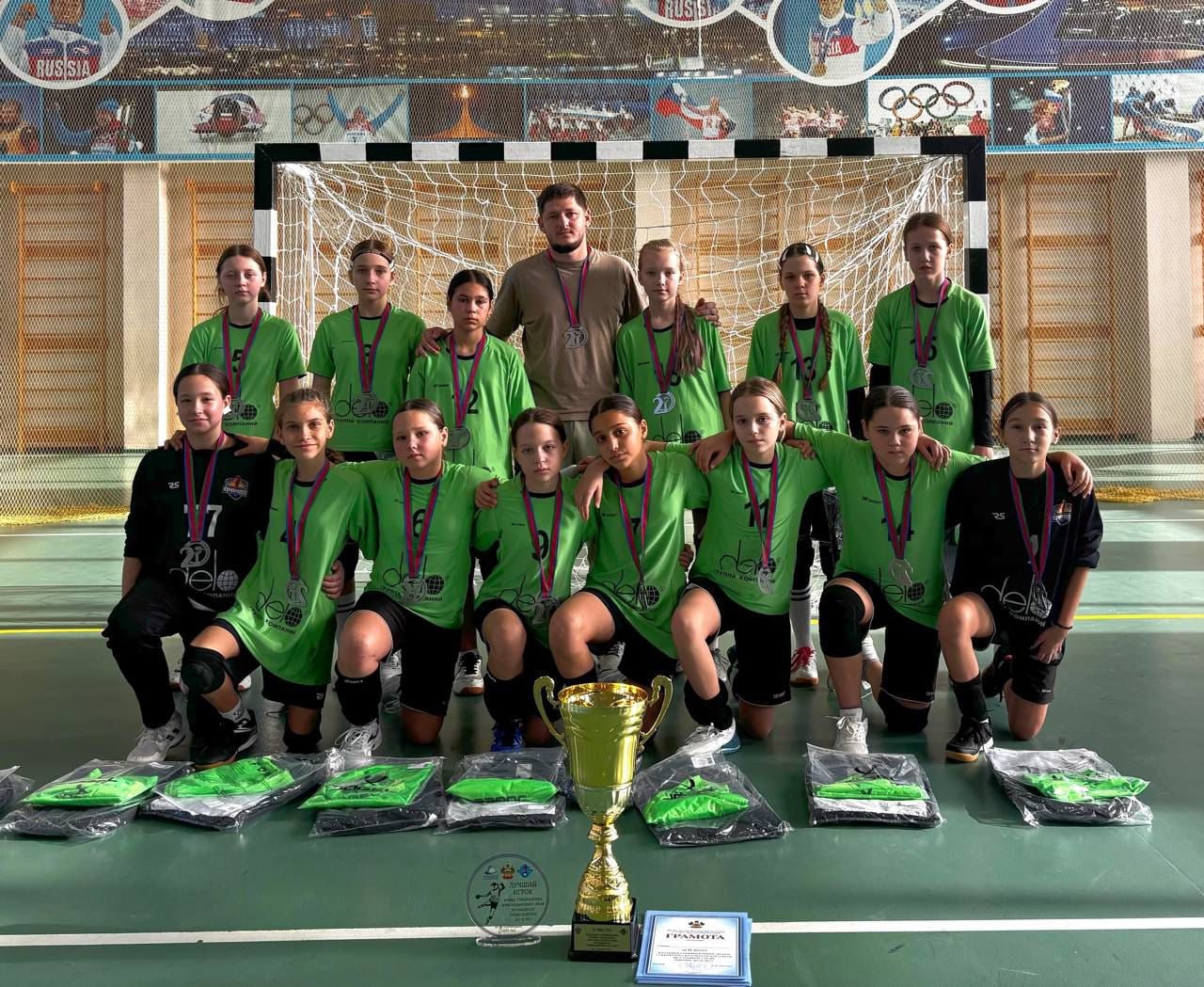 Новороссийские гандболистки завоевали серебро Кубка Губернатора Краснодарского края Новороссийские гандболистки завоевали серебро Кубка Губернатора Краснодарского края