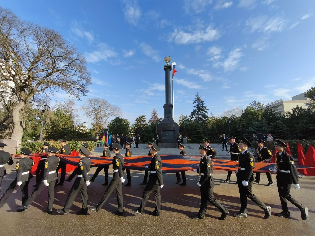 В Анапе почтили память погибших солдат, защищавших Родину в различные периоды времени