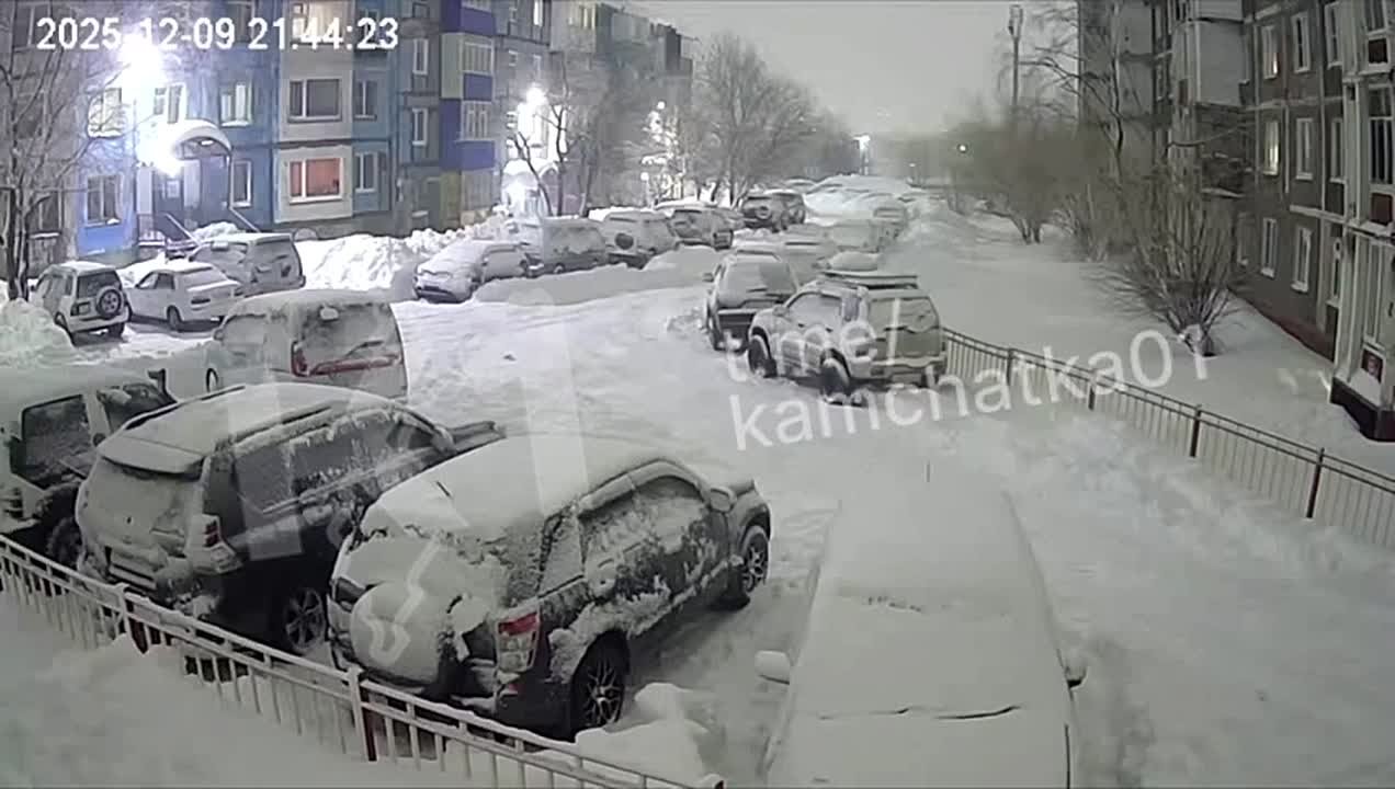 Циклон налетел на Камчатку: в Петропавловске-Камчатском выпало уже 103% от месячной нормы осадков