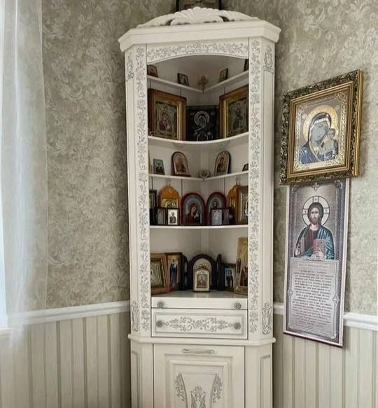 Иконостас в квартире — новый тренд у россиян Иконостас в квартире — новый тренд у россиян