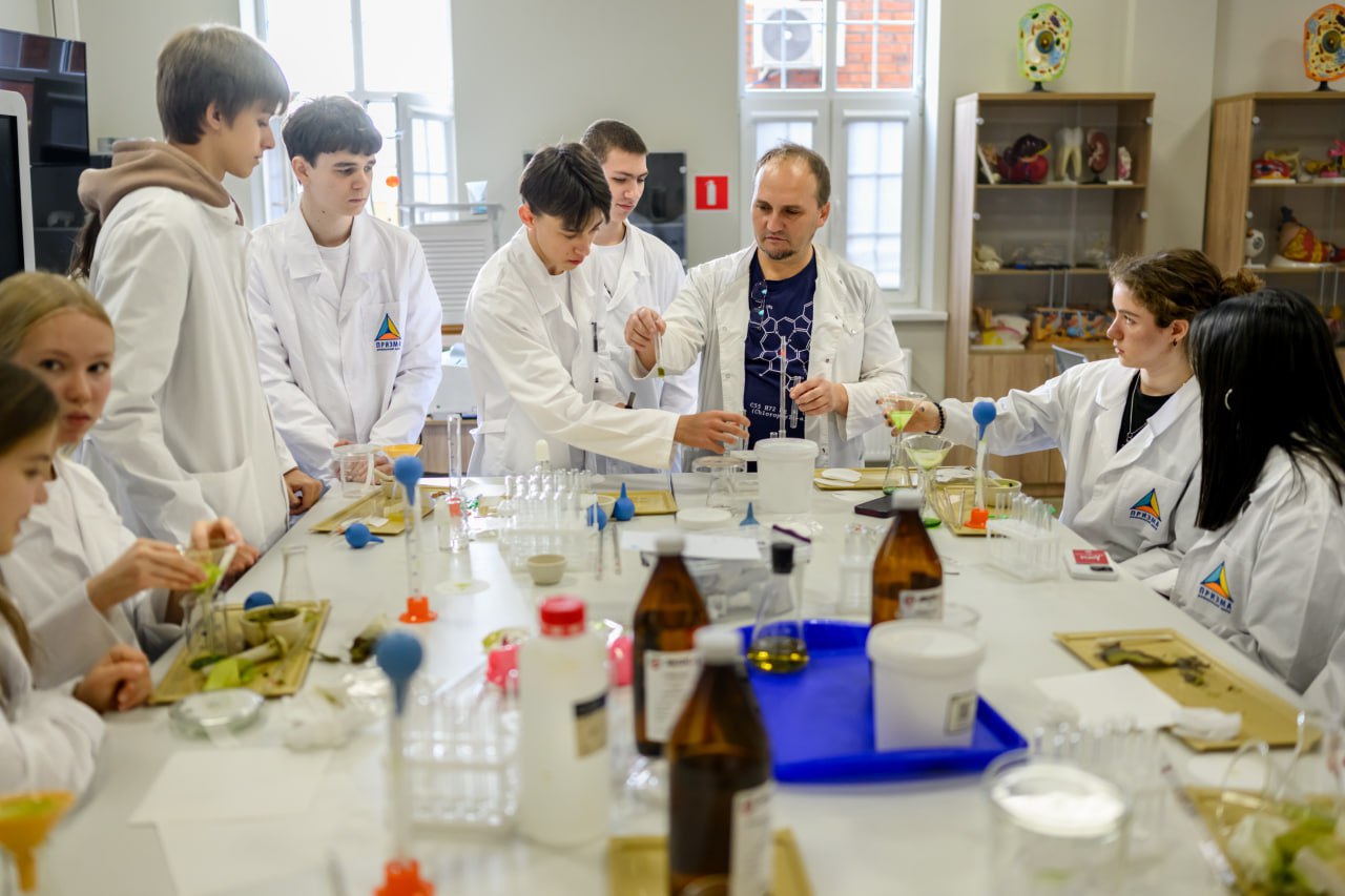 Александр Руденко наградил лауреатов ежегодной премии администрации Краснодарского края Александр Руденко наградил лауреатов ежегодной премии администрации Краснодарского края