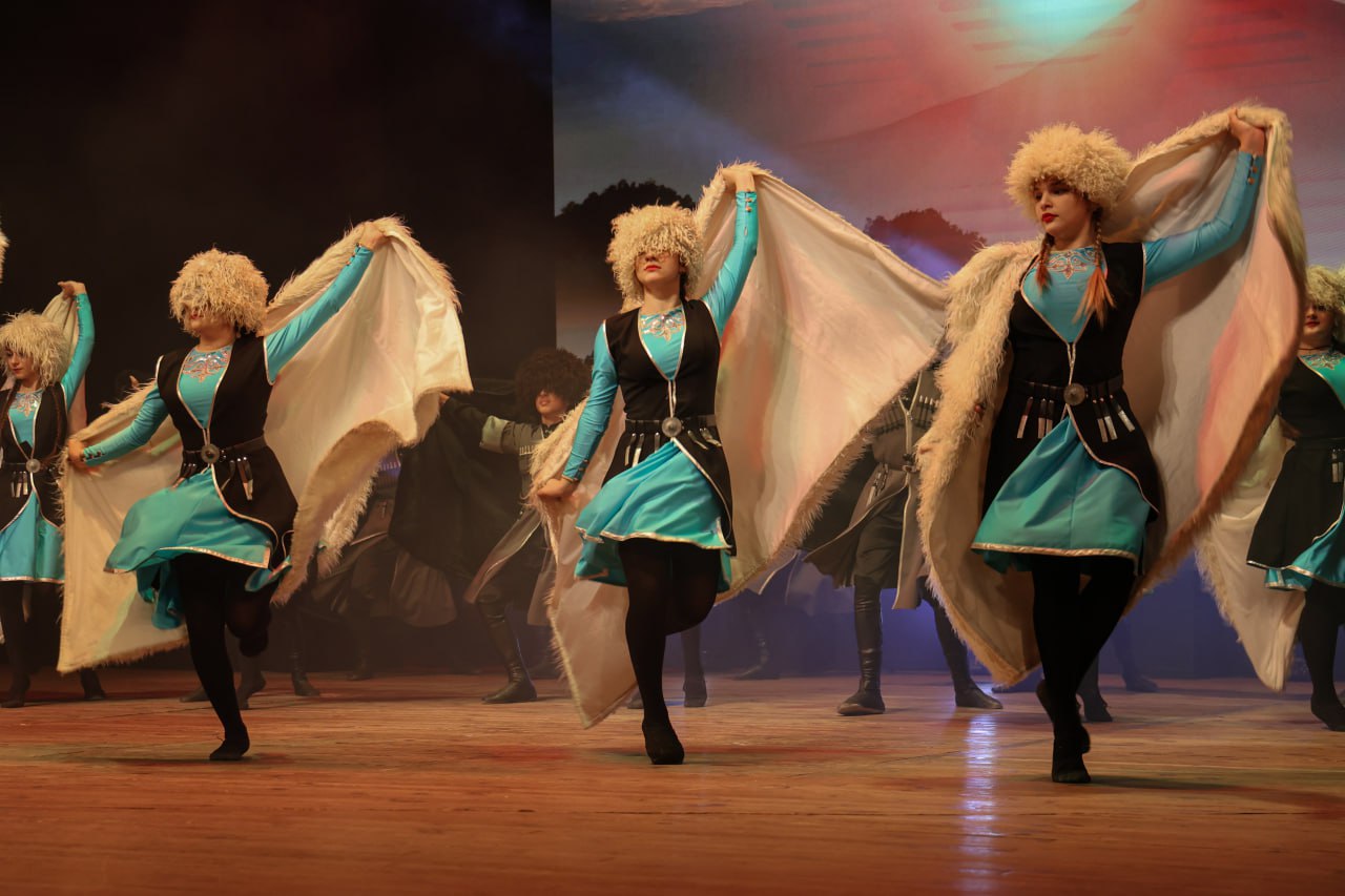 В АРМАВИРЕ ПОЧТИЛИ ПАМЯТЬ ГЕРОЕВ ОТЕЧЕСТВА В АРМАВИРЕ ПОЧТИЛИ ПАМЯТЬ ГЕРОЕВ ОТЕЧЕСТВА