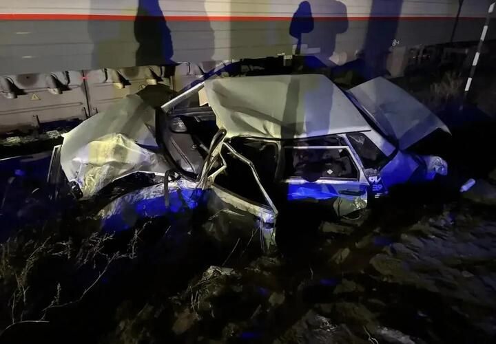 ������������ ����� ����� � �����-��������� ���������� � �����������, ����������� �� �����