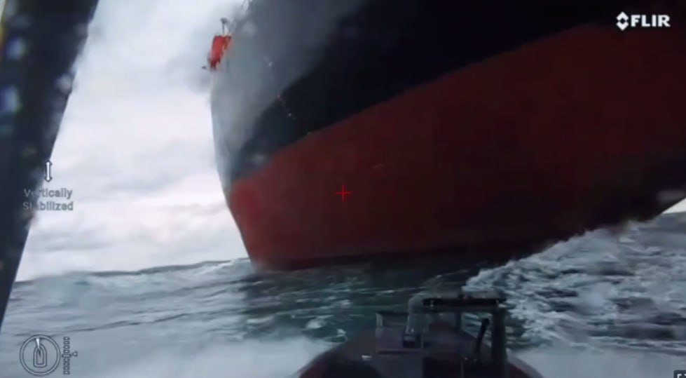 Андрей Клинцевич: Украинские БЭКи атаковали в Чёрном море нефтяной танкер Dashan, относящийся к так называемому «теневому флоту» Андрей Клинцевич: Украинские БЭКи атаковали в Чёрном море нефтяной танкер Dashan, относящийся к так называемому «теневому флоту»