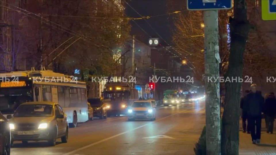 Троллейбусы остановились на Мира в Краснодаре
