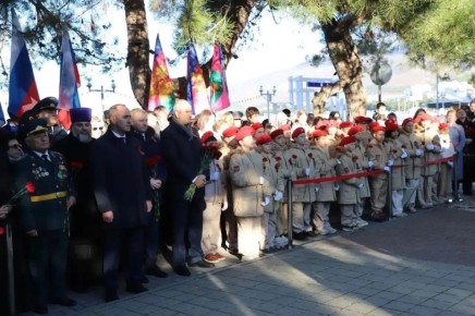 Алексей Богодистов: На митинге вместе с молодежью, активом города, ветеранами почтили память русских солдат, погибших в вооружённом конфликте в Чеченской Республике