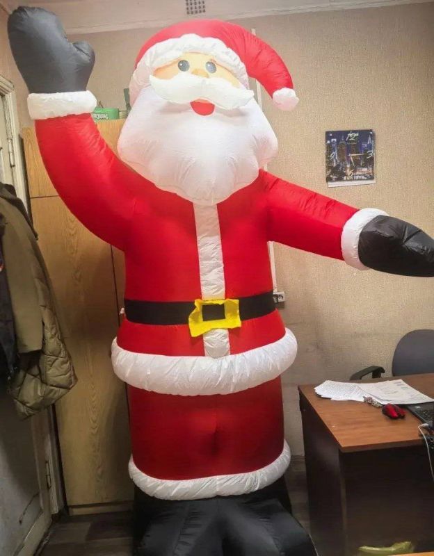 На Камчатке пьяный мужик украл Деда Мороза ради новогоднего настроения