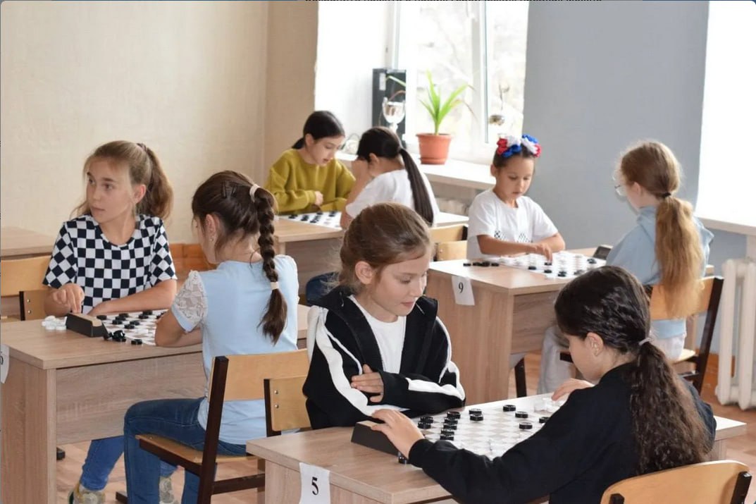 Новороссийские спортсмены показали блестящие результаты на краевых соревнованиях по стоклеточным шашкам Новороссийские спортсмены показали блестящие результаты на краевых соревнованиях по стоклеточным шашкам