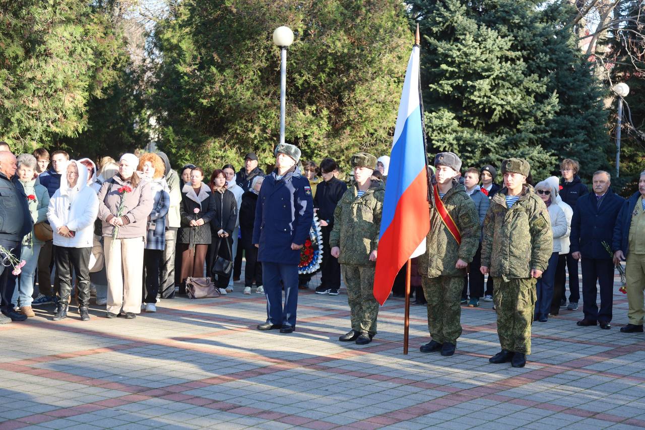 В Анапе почтили память воинов, погибших в Чечне