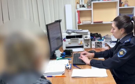 В Новороссийске полицейские задержали пособницу мошенников и сохранили сбережения пенсионерки