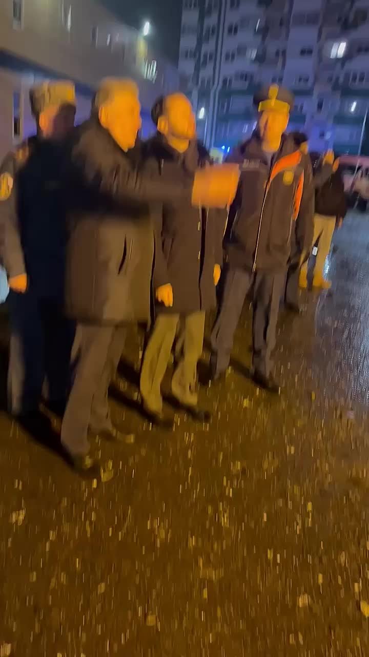 Обломки БПЛА повредили жилой дом в Твери — есть пострадавшие