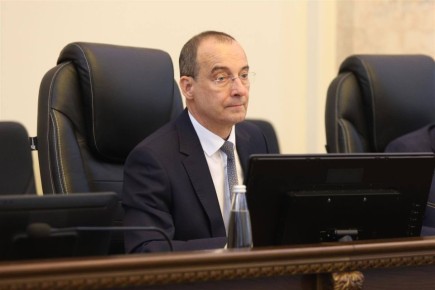 В кубанском парламенте состоялось очередное собрание фракции «Единая Россия» в ЗСК, которое провел ее руководитель, председатель Законодательного Собрания Юрий Бурлачко