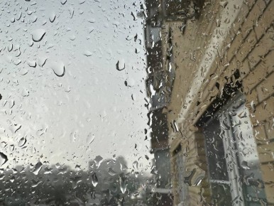 Штормовое предупреждение объявили на Кубани из-за ливней