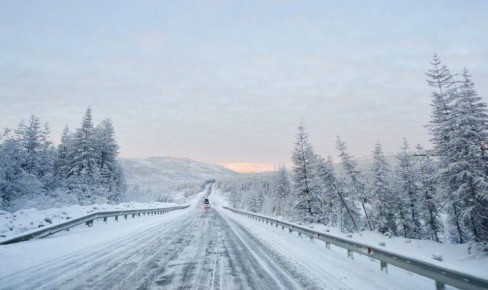 В преддверии ухудшения погодных условий Госавтоинспекция города Краснодара рекомендует водителям придерживаться следующих рекомендаций для обеспечения безопасности на дорогах: