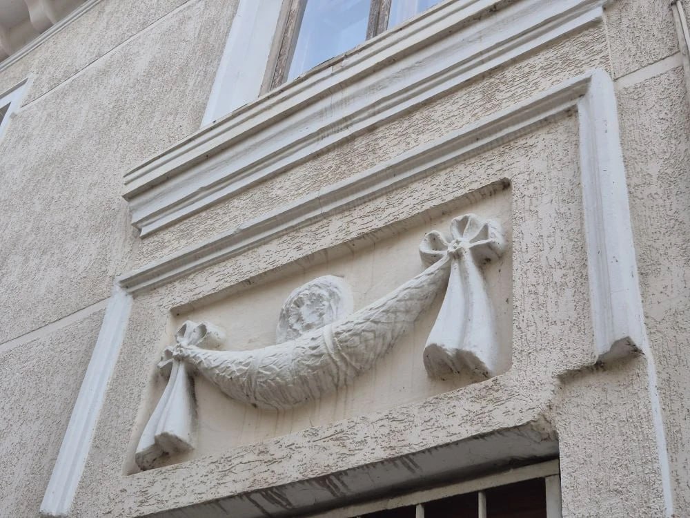 Любуемся самобытной архитектурой любимого города Любуемся самобытной архитектурой любимого города