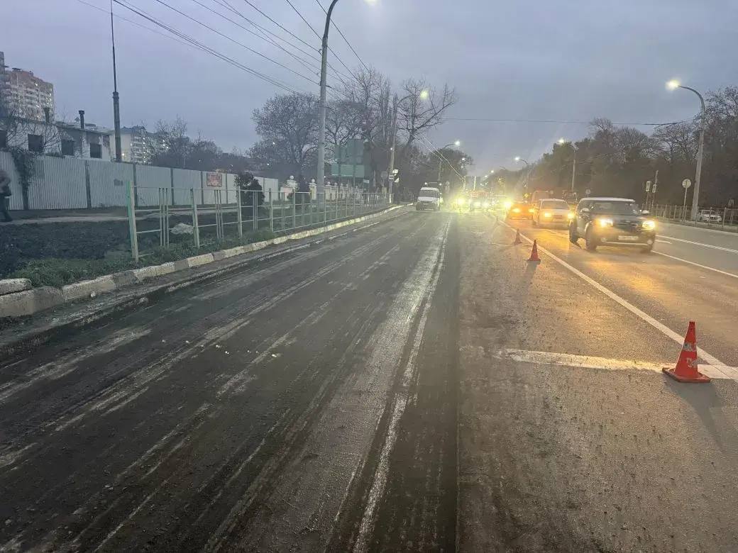 Андрей Кравченко: Сегодня начался ремонт участка дорожного полотна на пересечении Анапского шоссе и улицы Тобольской Андрей Кравченко: Сегодня начался ремонт участка дорожного полотна на пересечении Анапского шоссе и улицы Тобольской