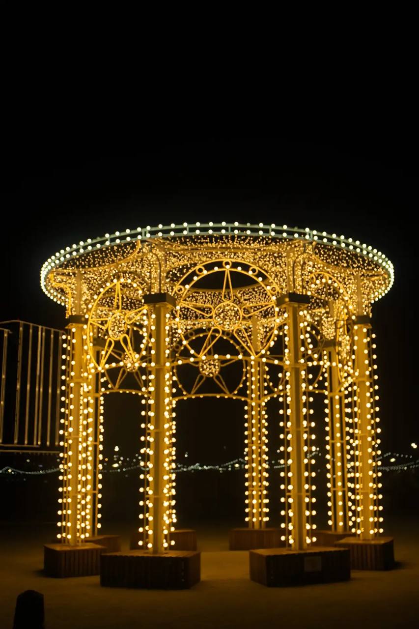 Продолжаем любоваться соседями Продолжаем любоваться соседями