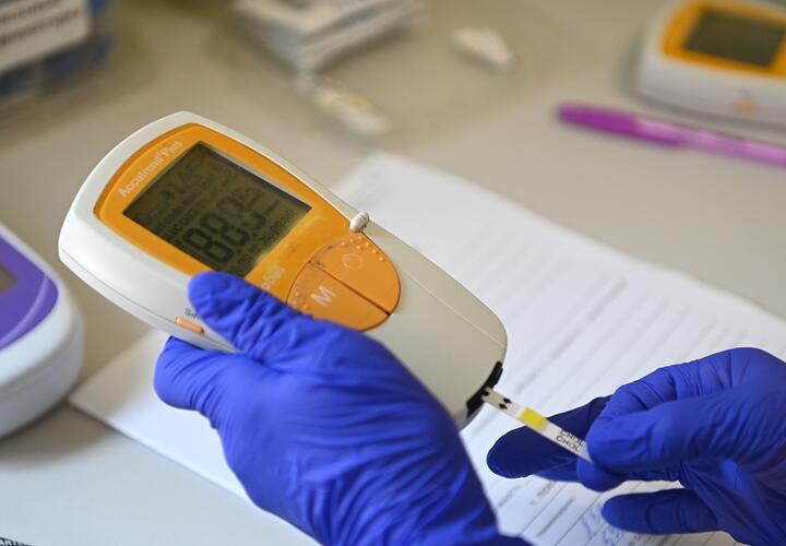 В краевом центре с 17 по 19 декабря будет работать мобильный медицинский пункт «Маршрут здоровья», где жители смогут пройти бесплатное экспресс-обследование