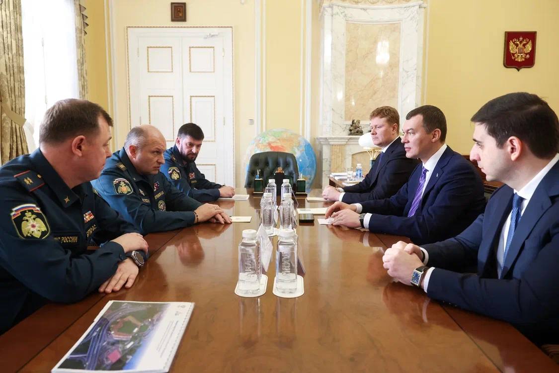 Михаил Дегтярёв: Сегодня в Министерстве спорта России впервые вместе с главой МЧС России Александром Куренковым чествовали победителей Чемпионата мира по пожарно-спасательному спорту, который состоялся в Саудовской Аравии Михаил Дегтярёв: Сегодня в Министерстве спорта России впервые вместе с главой МЧС России Александром Куренковым чествовали победителей Чемпионата мира по пожарно-спасательному спорту, который состоялся в Саудовской Аравии