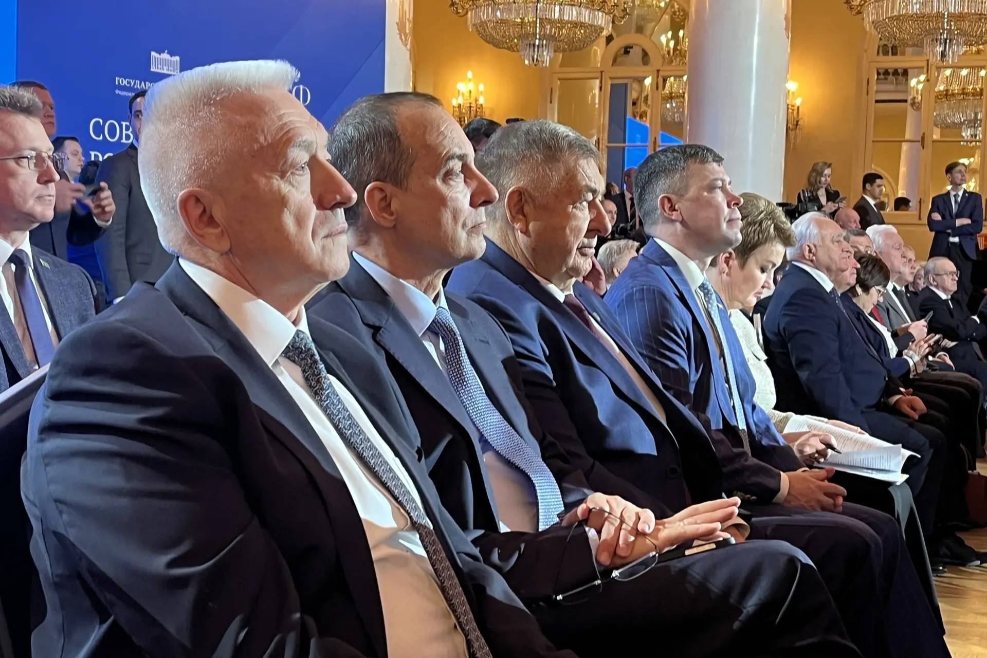 Москве стартовали мероприятия Совета законодателей Российской Федерации при Федеральном Собрании РФ. В них принимает участие председатель Законодательного Собрания Кубани Юрий Бурлачко Москве стартовали мероприятия Совета законодателей Российской Федерации при Федеральном Собрании РФ. В них принимает участие председатель Законодательного Собрания Кубани Юрий Бурлачко