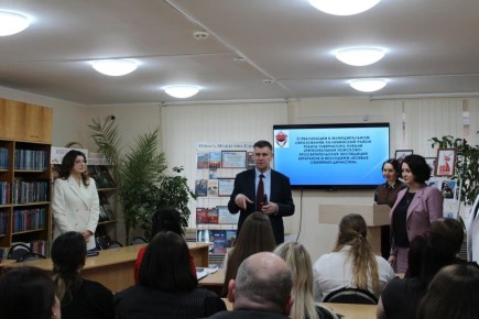 В комитете ЗСК по вопросам науки, образования, культуры и делам семьи под руководством Виктора Чернявского подвели итоги цикла выездных мероприятий по профилю деятельности комитета