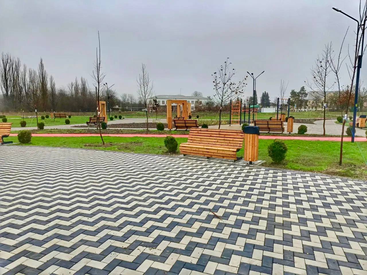 В Абинском районе благоустроили зеленую зону В Абинском районе благоустроили зеленую зону