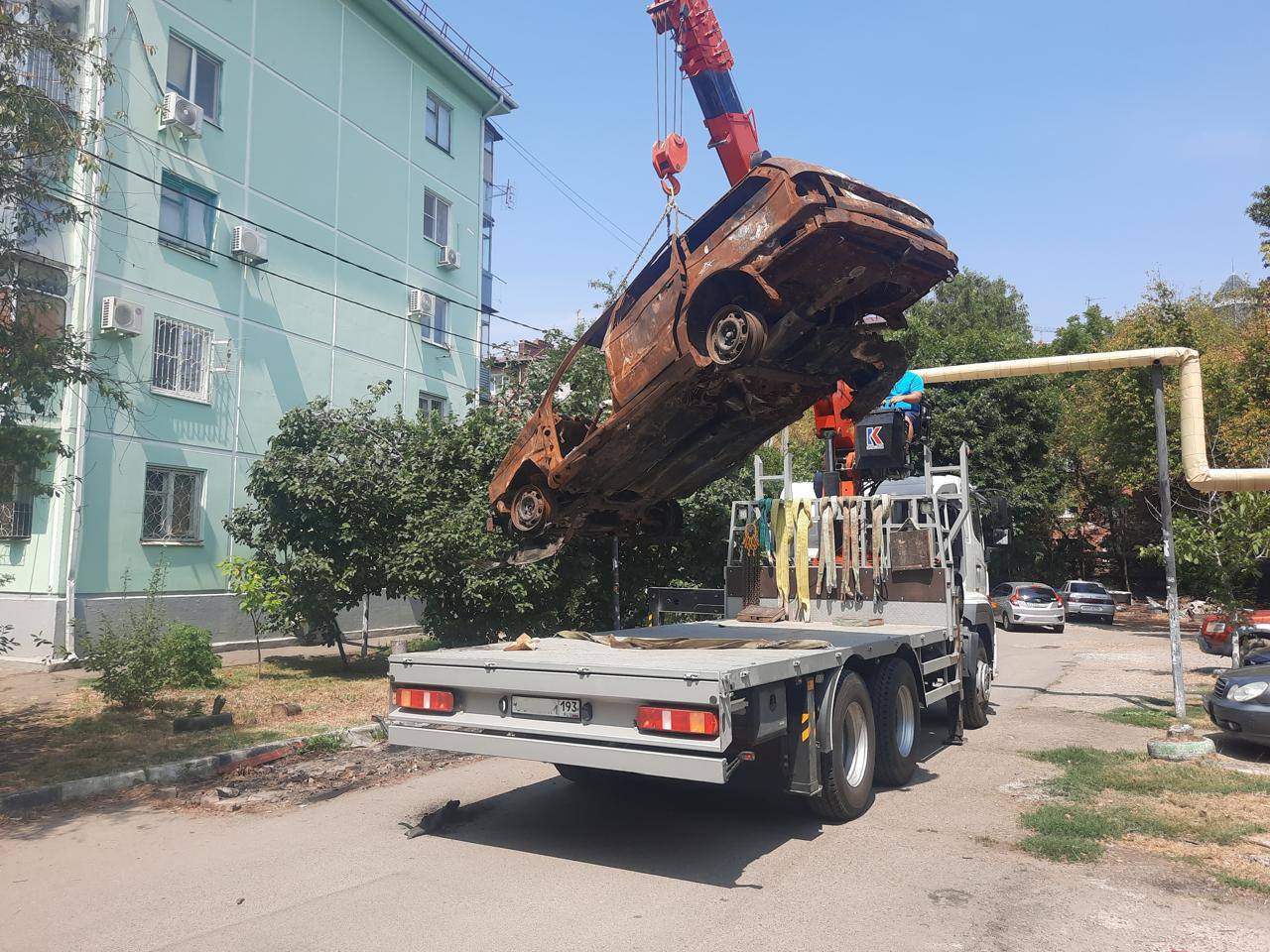 400 брошенных автомобилей убрали с улиц Краснодара за этот год 400 брошенных автомобилей убрали с улиц Краснодара за этот год