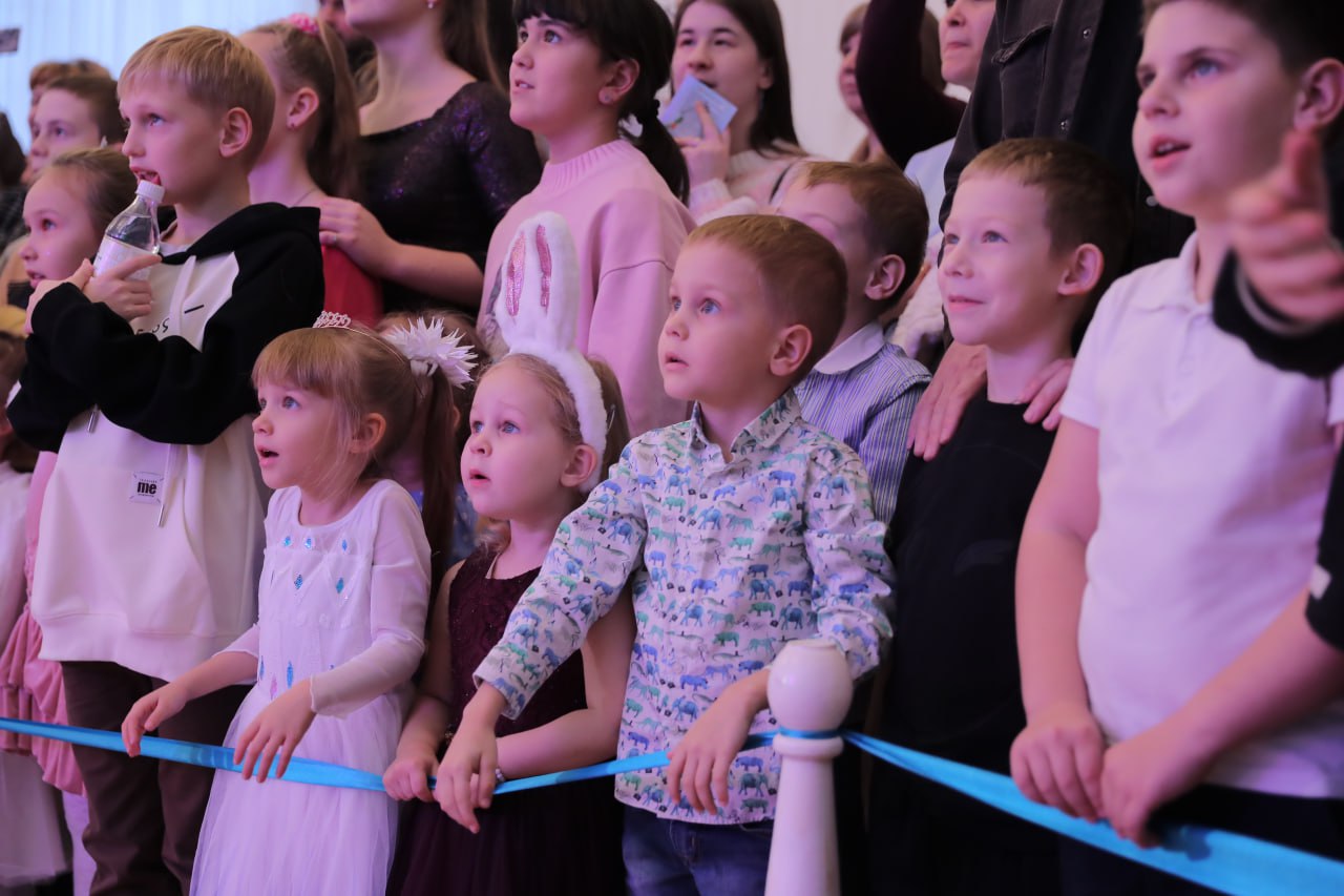 В Краснодаре начались новогодние представления для 17 тысяч детей, нуждающихся в особой заботе В Краснодаре начались новогодние представления для 17 тысяч детей, нуждающихся в особой заботе