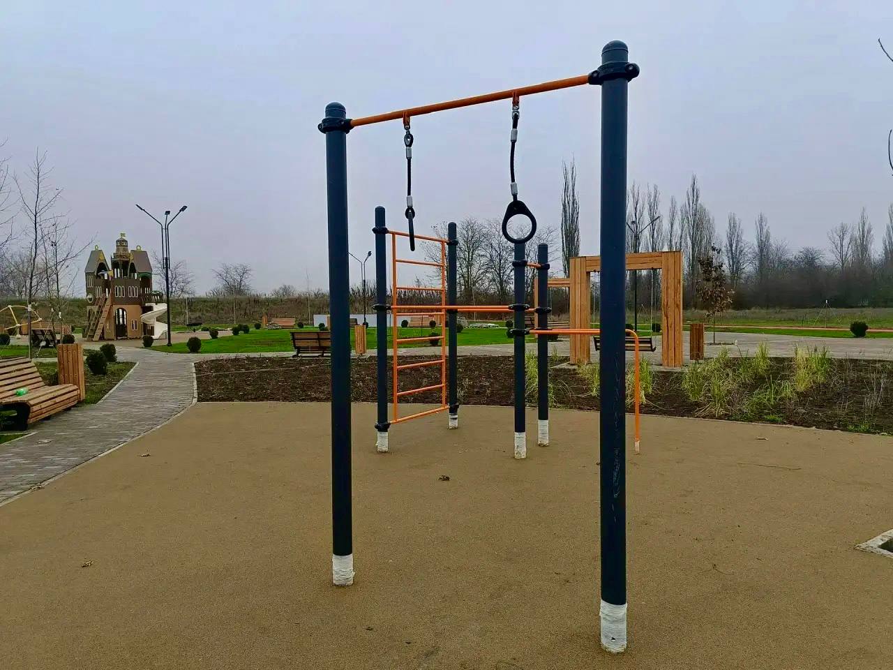 В Абинском районе благоустроили зеленую зону