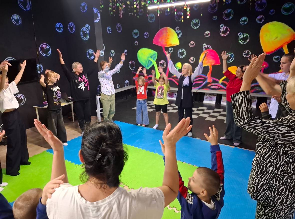 В Новороссийске для адаптации детей-сирот реализуют проект «Крылья будущего»: первые шаги детей к театральной сцене»