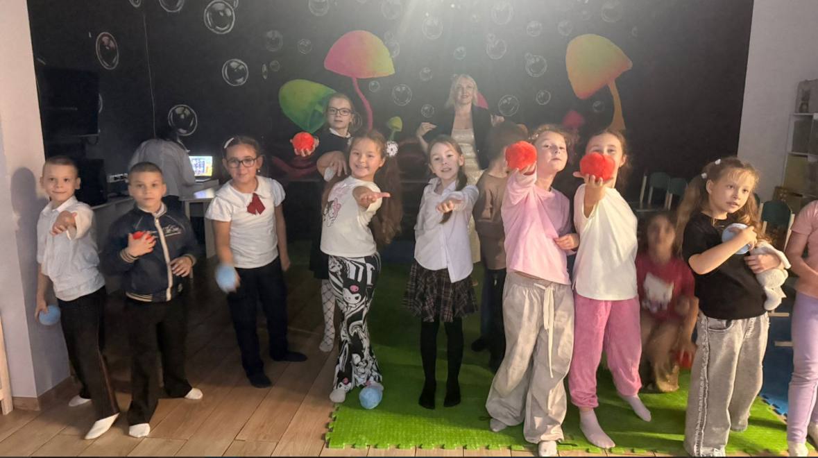 В Новороссийске для адаптации детей-сирот реализуют проект «Крылья будущего»: первые шаги детей к театральной сцене» В Новороссийске для адаптации детей-сирот реализуют проект «Крылья будущего»: первые шаги детей к театральной сцене»