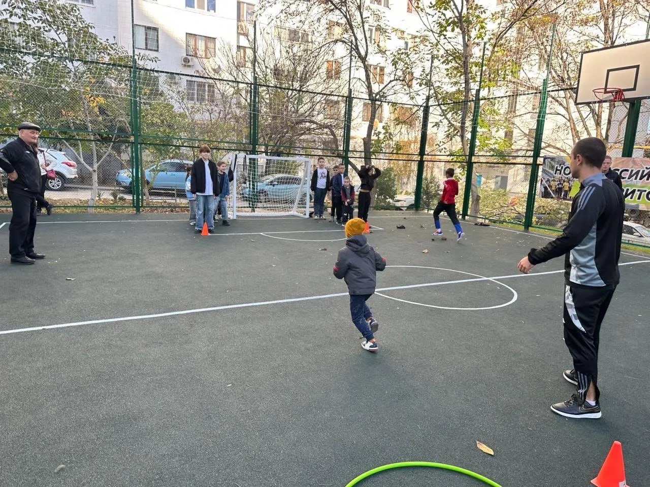 В городе-герое Новороссийске обновили три спортивные площадки В городе-герое Новороссийске обновили три спортивные площадки