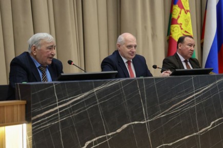 �� ���������� ���������� � �������� ������� ����� 150 �����������