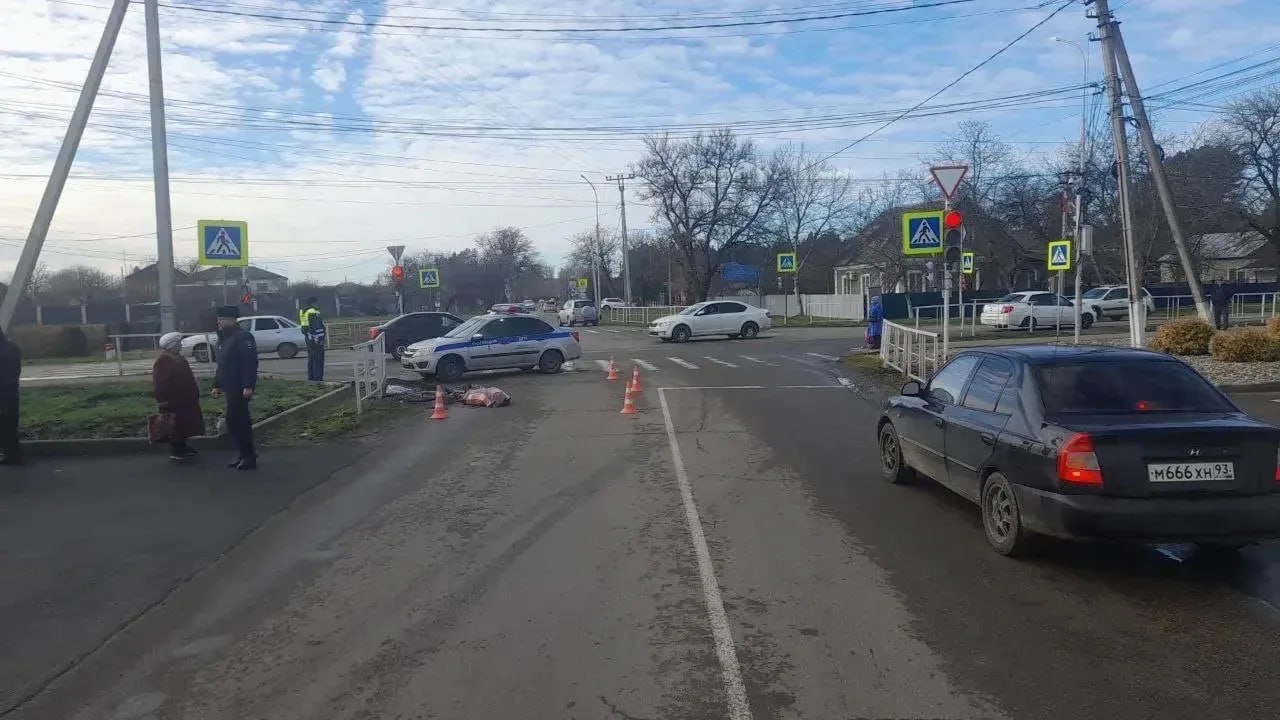 Ученик автошколы за рулем «КамАЗ» сбил пожилую велосипедистку