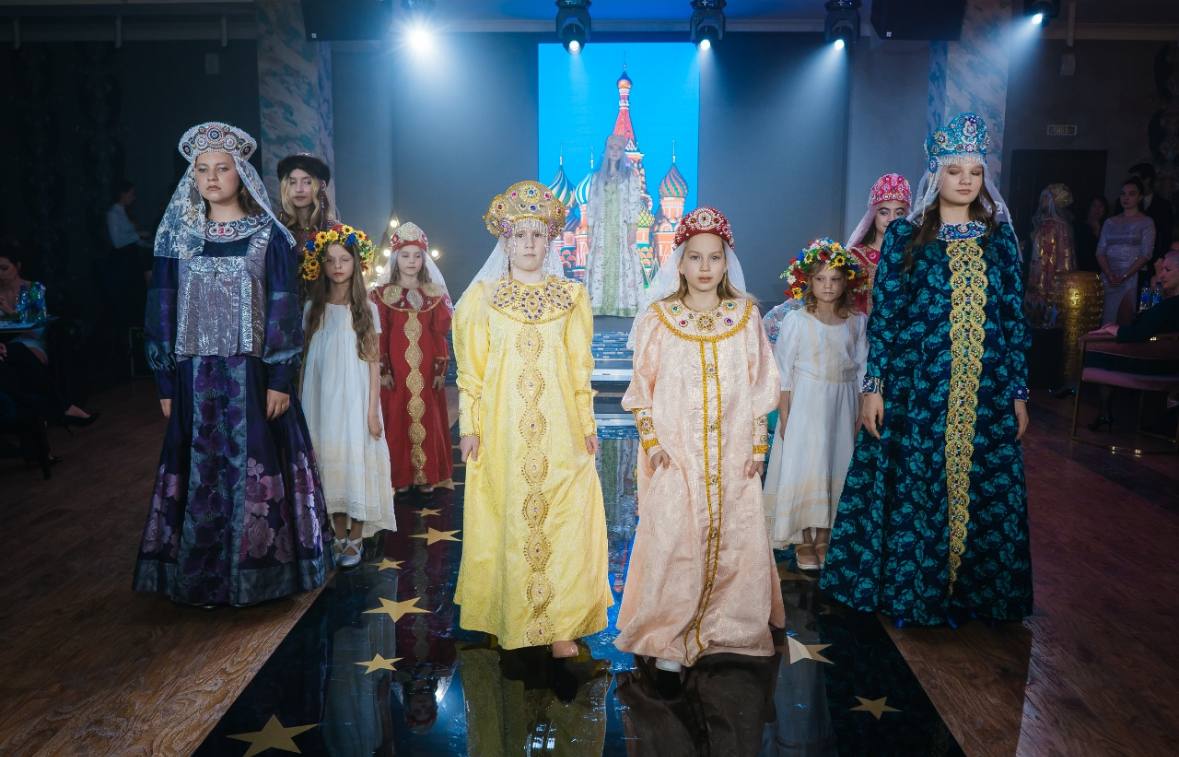 В Новороссийске стартовал культурный образовательный проект «Славянский хоровод Кубани» В Новороссийске стартовал культурный образовательный проект «Славянский хоровод Кубани»