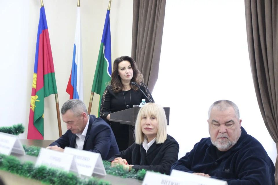 ��� ����� ������� ��������������� ����� �������� � ��������������� ������������� �������������� ����