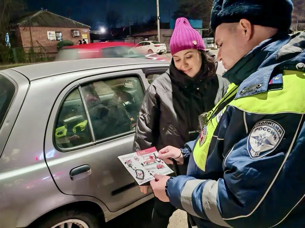 Сотрудники Госавтоинспекции Тихорецкого района провели профилактическую акцию для водителей Сотрудники Госавтоинспекции Тихорецкого района провели профилактическую акцию для водителей