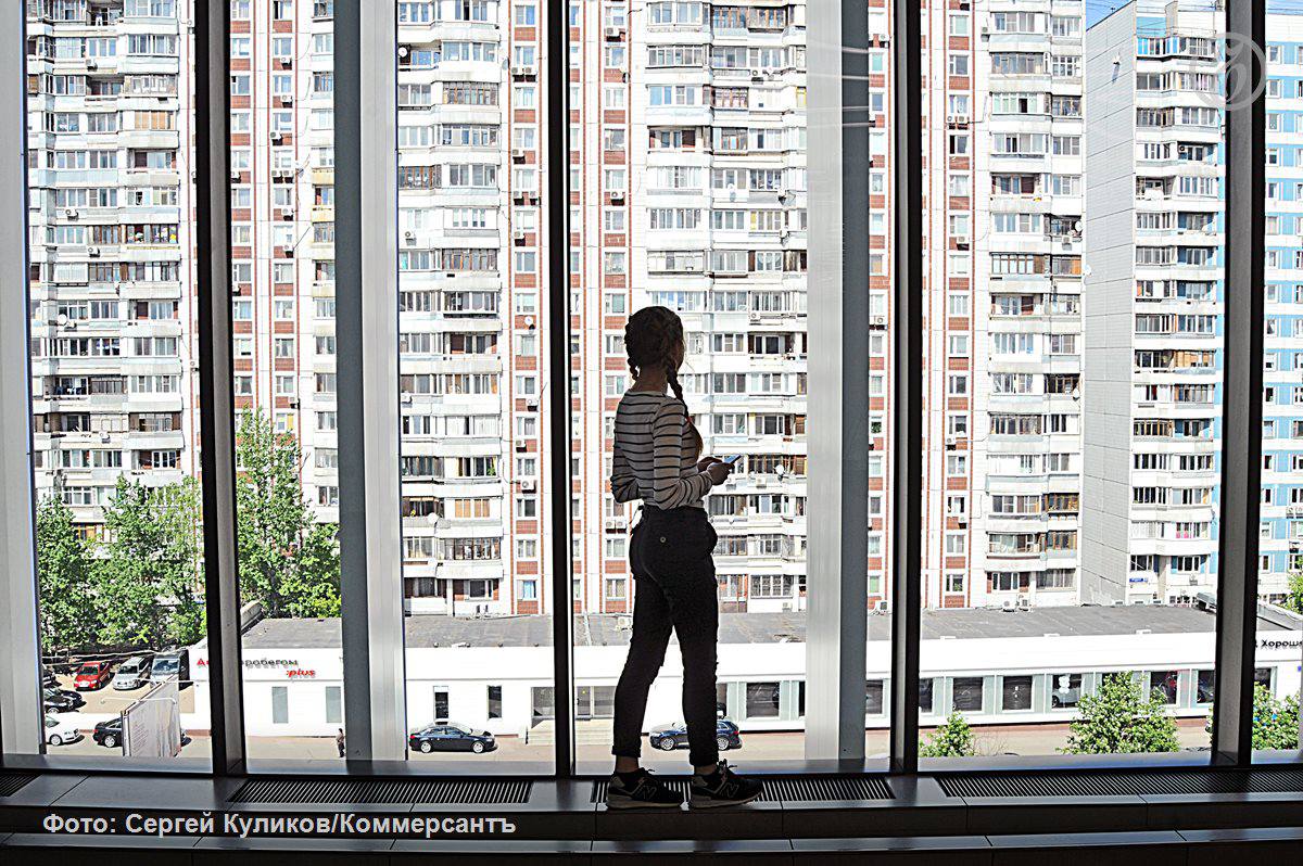 Средняя стоимость квартиры на вторичном рынке Москвы достигла почти 36 млн руб., стало известно «Ъ». Столица стала лидером по росту цен на вторичное жилье среди 40 крупных городов России: средняя стоимость предложения за год...