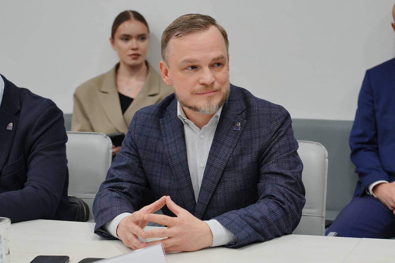 Андрей Кравченко: Реализацию проектов благоустройства и предложения по развитию Новороссийска обсудили на рабочем совещании совместно с Ассоциацией по развитию парков и общественных пространств «Парки России» Андрей Кравченко: Реализацию проектов благоустройства и предложения по развитию Новороссийска обсудили на рабочем совещании совместно с Ассоциацией по развитию парков и общественных пространств «Парки России»