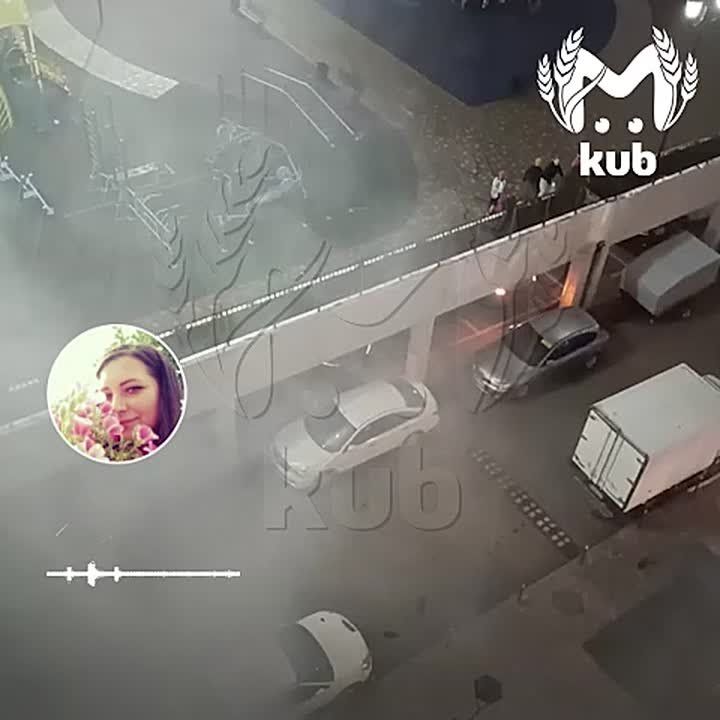 "Митсубиси" повредили петардой во дворе на Адмирала Серебрякова