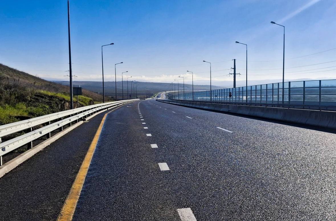 ФКУ Упрдор «Черноморье»: в 2025 году уложено свыше 900 тыс ФКУ Упрдор «Черноморье»: в 2025 году уложено свыше 900 тыс