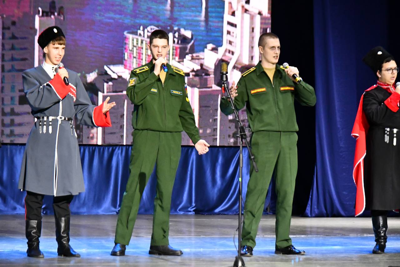 Новогодний бал казачьей чести и традиций! Новогодний бал казачьей чести и традиций!