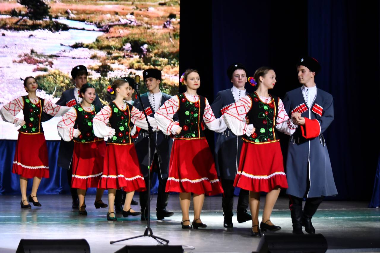 Новогодний бал казачьей чести и традиций! Новогодний бал казачьей чести и традиций!