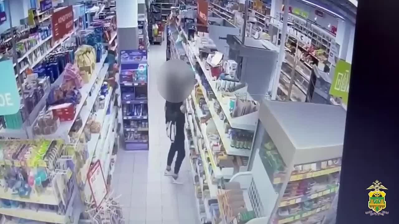 Новогоднее фиаско. Новогодний шопинг с уголовным исходом затеяла 30-летняя местная жительница Сочи