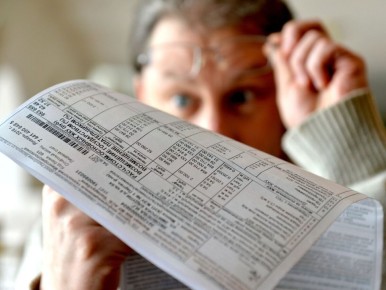 Жители Астрахани требуют перерасчета за отопление после его отключения