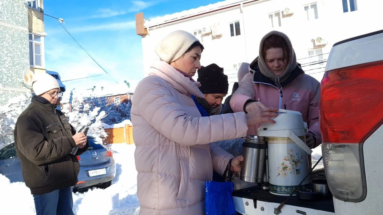Горячее питание развозят для жителей в Белореченском районе Горячее питание развозят для жителей в Белореченском районе