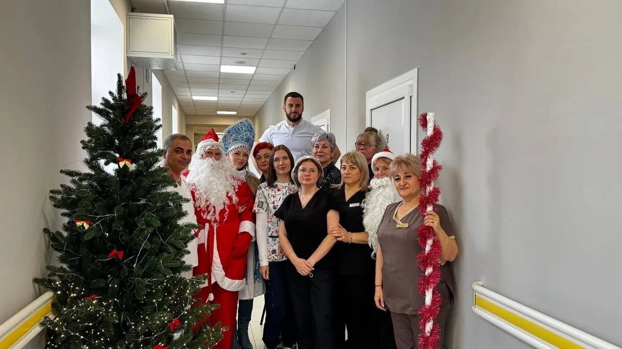 В АРМАВИРЕ МЕДИКИ ПОДАРИЛИ ПАЦИЕНТАМ ПРАЗДНИК